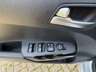 Foto 11 van Kia PICANTO 1.0 DPI DynamicPlusLine automaat stuur/stoelverw.