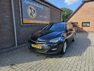 Opel Astra Sports Tourer 1.7 CDTi S/S Business + (bj 2013)