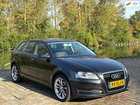 Audi A3 Sportback 1.2 TFSI Attraction Pro Line Business 1E EIGENAAR DEALER ONDERHOUDEN AIRCO ELEKTRI