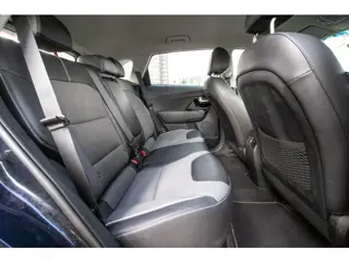 Foto 14 van Kia e-Niro DynamicLine 64 kWh | SOH 99,2% |3 Fase | all season banden