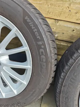 Winterbanden op velg 205/60 R16 5x105