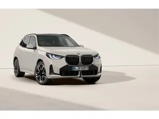Foto 18 van BMW X3 30e xDrive - M-Sport Pro - Pano - Driving Ass Prof - 21 Inch