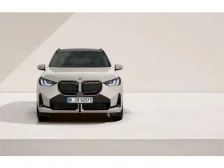Foto 14 van BMW X3 30e xDrive - M-Sport Pro - Pano - Driving Ass Prof - 21 Inch