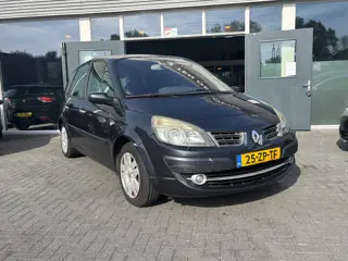 Renault Scénic 1.6-16V Tech Line / Airco / Navigatie / Pdc