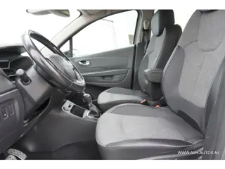 Foto 15 van Renault Captur 1.3 TCe Intens Automaat