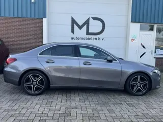 Foto 14 van Mercedes-Benz A-klasse 180 Business Solution Luxury-Digital dash- BTW - sfeerverlichting-Automaat-De