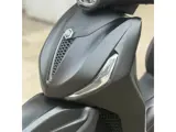 Foto 23 van Piaggio Scooter 400 Beverly S HPE