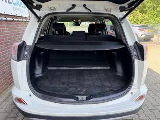 Foto 13 van Toyota RAV4 2.5 Hybrid AWD Style *Navi*1.650kg Trekgewicht*
