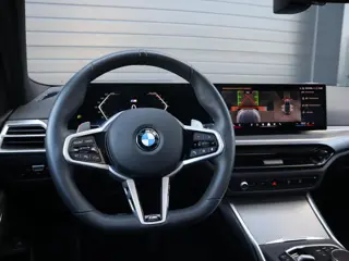 Foto 17 van BMW 3-serie Touring 330i xDrive | Pano | HUD  | 360 Camera | Trekhaak