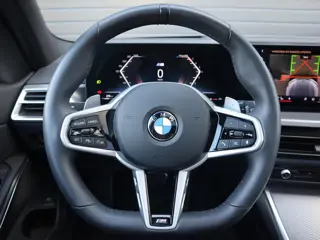 Foto 15 van BMW 3-serie Touring 330i xDrive | Pano | HUD  | 360 Camera | Trekhaak
