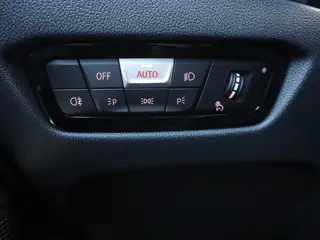 Foto 14 van BMW 3-serie Touring 330i xDrive | Pano | HUD  | 360 Camera | Trekhaak
