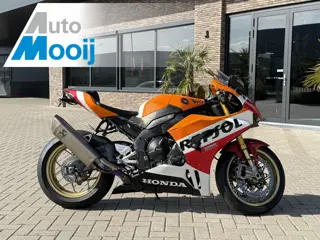 Honda CBR 1000RR-R SP FIREBLADE / HRC / 218 PK / Repsol / AKRAPOVIC / OHLINS / Carbon / Circuit / Ad