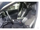 Foto 23 van Toyota RAV4 2.5 Hybrid AWD Bi-Tone, Innovation Pack, JBL Stoelverwarming, Elektrische laadklep, Blin