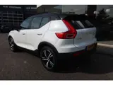 Foto 25 van Volvo XC40 1.5 T5 262PK Recharge R-Design Plug-IN I Panorama I Trekhaak I All-Season
