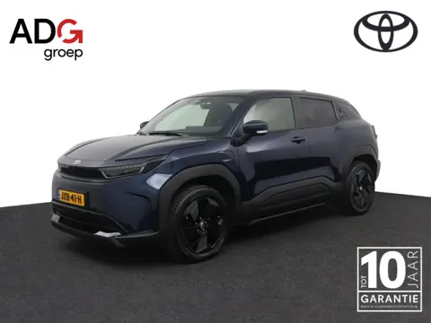 Toyota Urban Cruiser Dynamic 61 kWh | Stuur en stoelverwarming | Navigatie | Parkeersensoren | All s