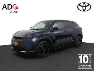 Toyota Urban Cruiser Dynamic 61 kWh | Stuur en stoelverwarming | Navigatie | Parkeersensoren | All s