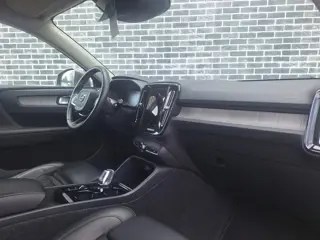 Foto 14 van Volvo XC40 1.5 T4 Recharge Inscription | Adaptieve Cruise Control | Trekhaak | Parkeercamera | Stoel