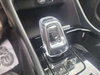 Foto 18 van Volvo XC40 1.5 T4 Recharge Inscription | Adaptieve Cruise Control | Trekhaak | Parkeercamera | Stoel