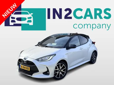 Toyota Yaris 1.5 Hybrid Executive Bi-Tone *Panoramadak*Head-up* Toyota Toyota yaris