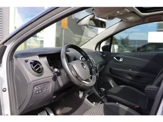 Foto 19 van Renault Captur 1.3 TCe Version S, Automaat, Climate, Cruise, Camera A, Dealer Onderhouden, PDC V+A,