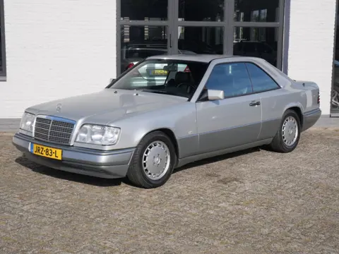 Mercedes-Benz 200-500 (W124) 300 CE 46.000km !!! Airco Leder