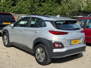 Foto 14 van Hyundai Kona EV Comfort 64 kWh 1e Eig Dealer Onderhouden 500+km Accubereik NL Auto NAP