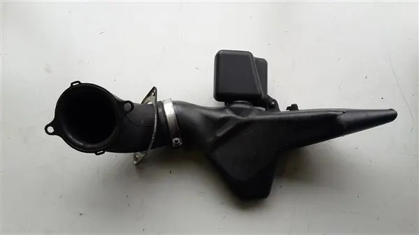 LINKER LUCHTBUIS Kawasaki GTR 1400 2007 - 2010