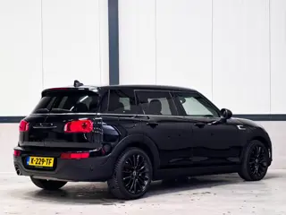 Foto 12 van MINI Clubman 1.5 Cooper Black edition | Carplay | Stoelverwarming | Keyless | Sfeerverlichting | All