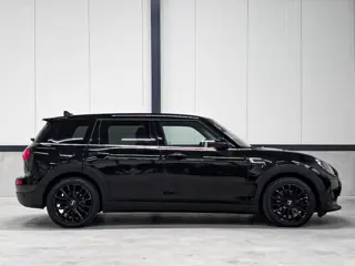 Foto 13 van MINI Clubman 1.5 Cooper Black edition | Carplay | Stoelverwarming | Keyless | Sfeerverlichting | All