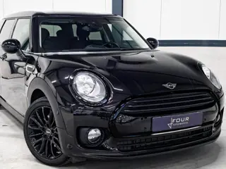 Foto 14 van MINI Clubman 1.5 Cooper Black edition | Carplay | Stoelverwarming | Keyless | Sfeerverlichting | All