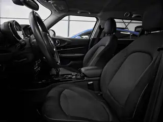 Foto 16 van MINI Clubman 1.5 Cooper Black edition | Carplay | Stoelverwarming | Keyless | Sfeerverlichting | All