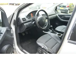 Foto 20 van Mercedes-Benz A-Klasse 160 BlueEFFICIENCY Business Class Avantgarde, Airco, MOOI!!!