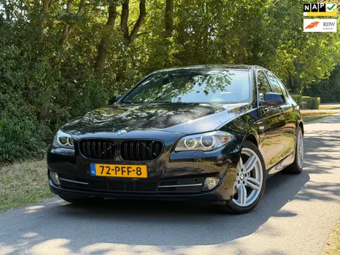 BMW 5-serie 523i | Automaat + Cruise + Clima + Trekhaak