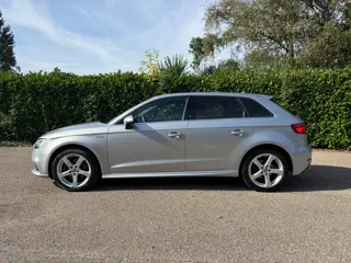 Foto 15 van Audi A3 Sportback 1.4 e-tron |Met Nw MEGATRONIC