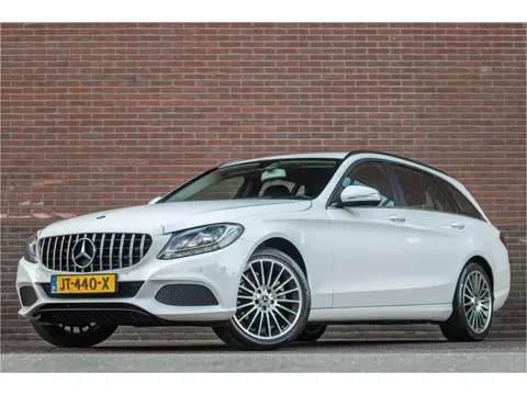 Mercedes-Benz C-Klasse 180 Estate, Carplay, Stoelverwarming, Panamericana, Trekhaak, Park Assist, Cl