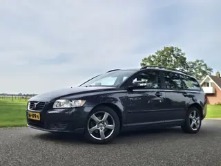 Volvo V50 1.8 Kinetic (bj 2009)