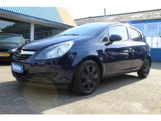 Foto 18 van Opel Corsa 1.2-16V '111' Edition Cruise - Airco (bj 2010)