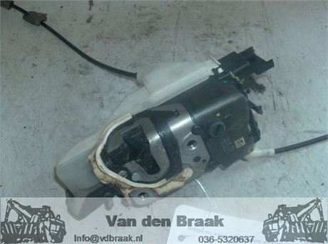 Peugeot 508 Sedan 2010-2014 Deurslot linksvoor
