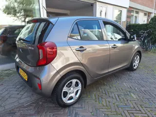Foto 12 van Kia Picanto 1.0 CVVT EconomyPlusLine 5Drs /Airco/1e Eig/Bluetooth/Garantie