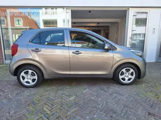 Foto 17 van Kia Picanto 1.0 CVVT EconomyPlusLine 5Drs /Airco/1e Eig/Bluetooth/Garantie
