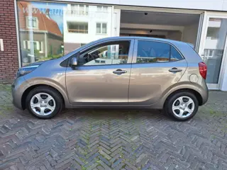 Foto 19 van Kia Picanto 1.0 CVVT EconomyPlusLine 5Drs /Airco/1e Eig/Bluetooth/Garantie