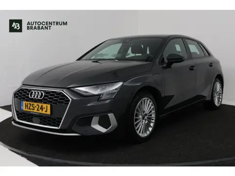 Audi A3 Sportback 40 TFSI e Edition (TREKHAAK, STOELVERWARMING, CAMERA, DIGITALE COCKPIT)