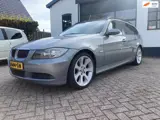 Foto 21 van BMW 3-serie Touring 325i Executive bomvolle auto, Panodak cruise, clima, Leer, i drive, bj 2005