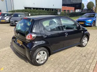 Foto 14 van TOYOTA AYGO 1.0-12V ACCESS