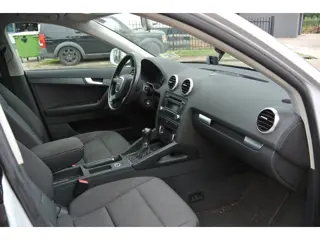 Foto 9 van Audi A3 Sportback 1.4 TFSI Attraction Pro Line airco apk 24-07-2027 inruil mogelijk nap
