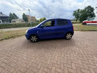 Foto 16 van Kia Picanto 1.0 Benzine - APK 07.2027 - KM 96.675 NAP