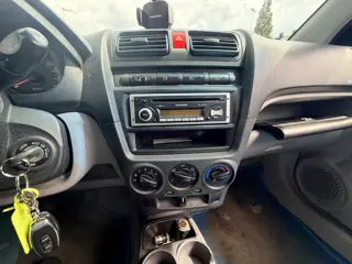 Foto 11 van Kia Picanto 1.0 Benzine - APK 07.2027 - KM 96.675 NAP