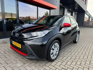 Foto 16 van Toyota Aygo X 1.0 VVT-i MT | Camera | Adaptive cruise | Carplay