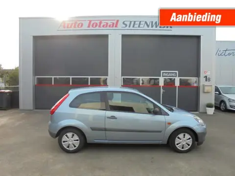 FORD FIESTA 1.3-8v champion  INRUILKOOPJE