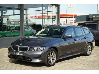 BMW 3-serie Touring 330e | trekhaak | ACC